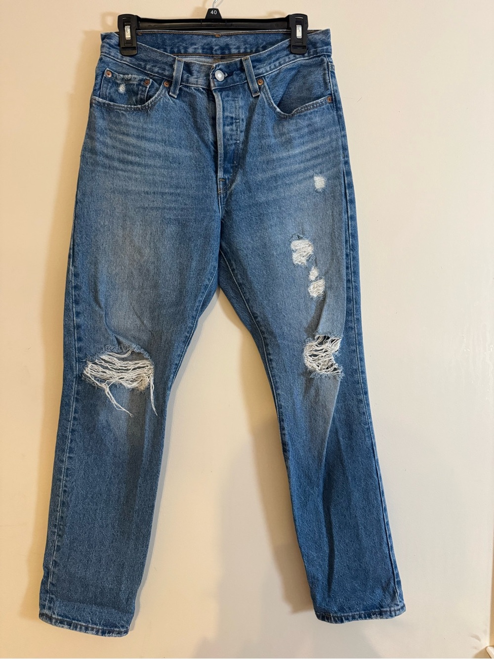 Levi’s 501 Women’s Distressed Straight Leg Jeans Size 28